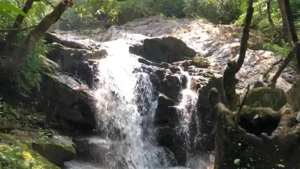 Trek De Talde (Hidden Waterfall)